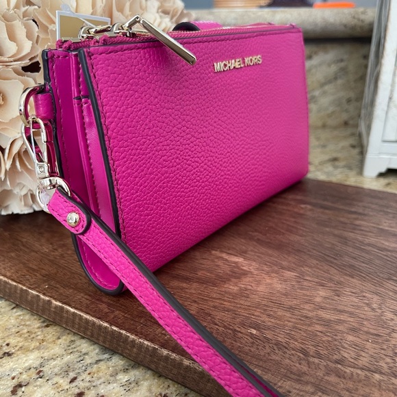 New🌸 mk double zipper wristlet / wallet wild berry color